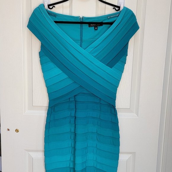 Tadashi Shoji Green/Aqua Ombre Bodycon Cocktail Dress - Picture 1 of 4